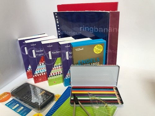 COMPLEET PAKKET ECKARTCOLLEGE INCL. REKENMACHINE ZONDER BOSATLAS MET WOORDENBOEKEN FRANS