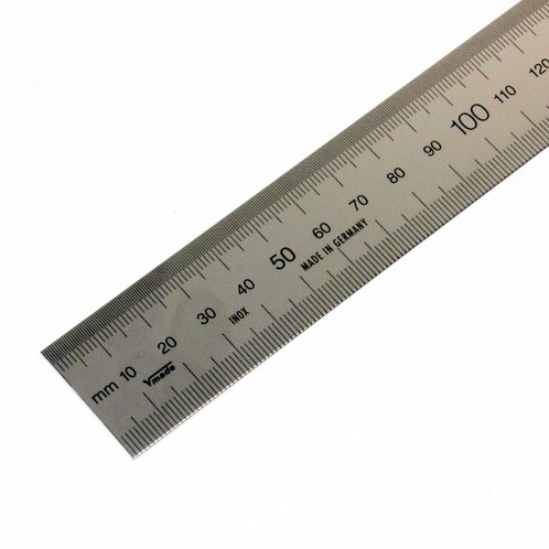 LINIAAL METAAL 30 CM